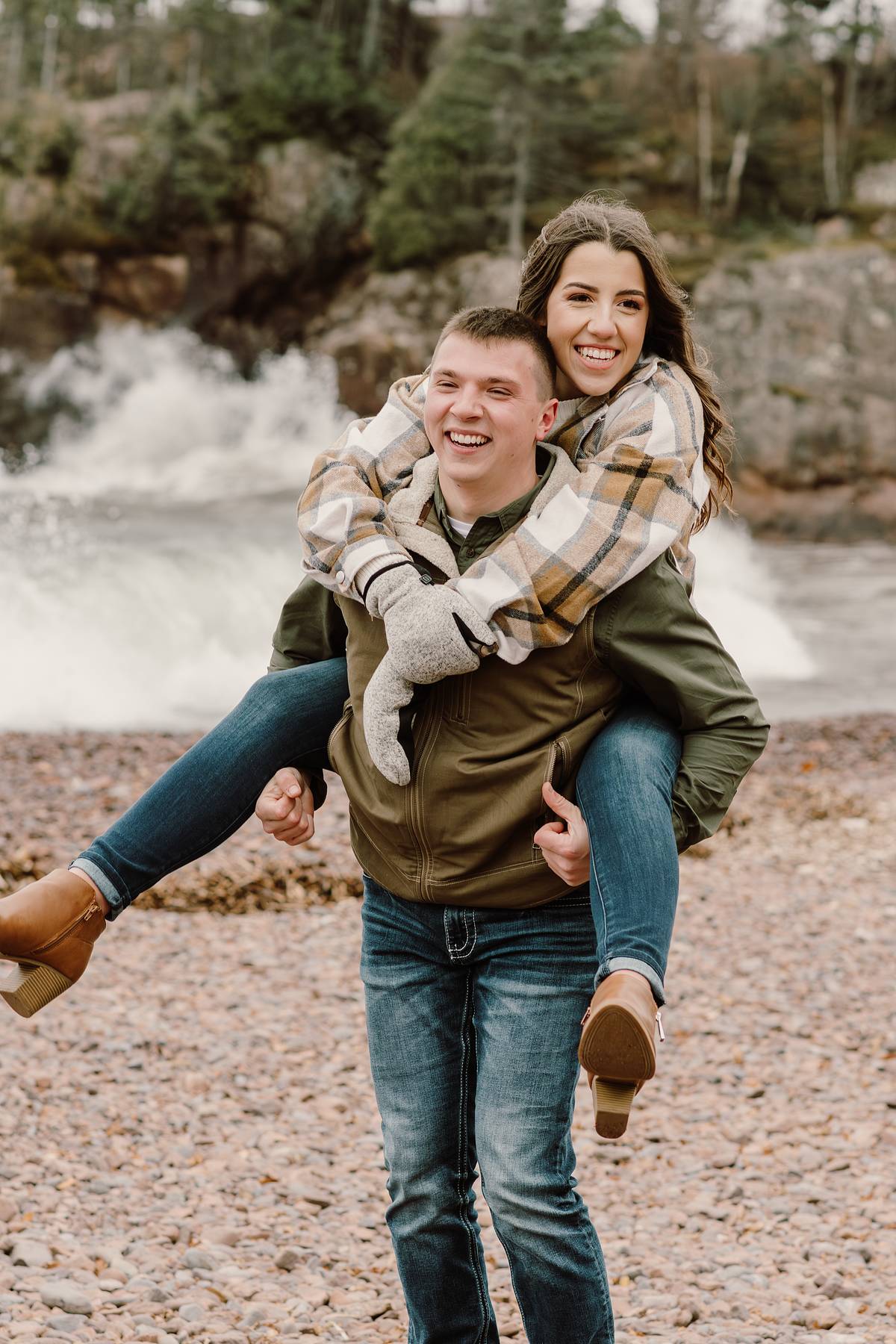 North Shore, Minnesota cozy Fall engagement session at Black Beach by Payton Rademacher Photography